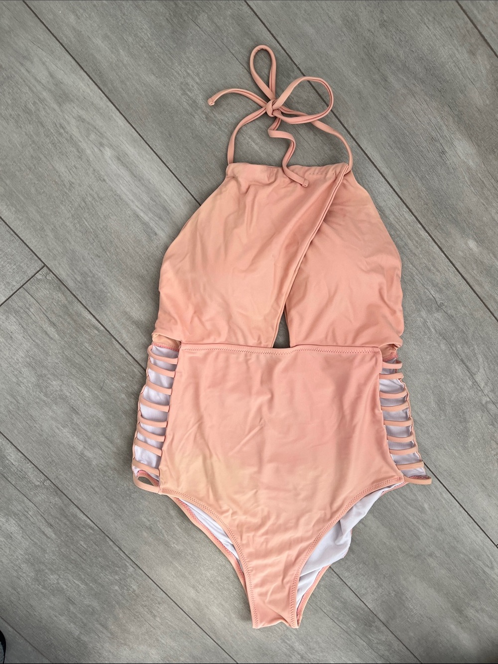 Cupshe Peach Halter One-Piece Swimsuit with Side Ladder Cutouts, Size L